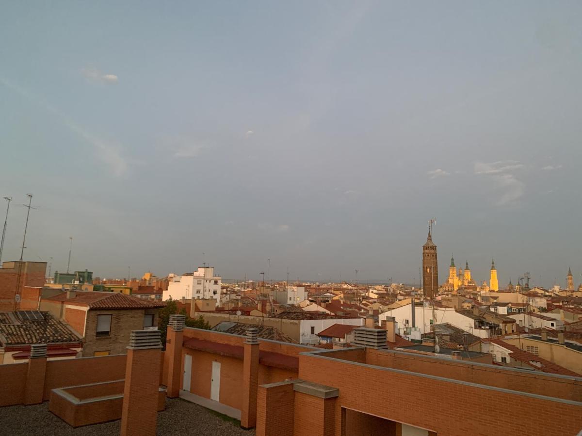 サラゴサUn Hogar En El Centro Con Parking Gratuitoアパートメント エクステリア 写真